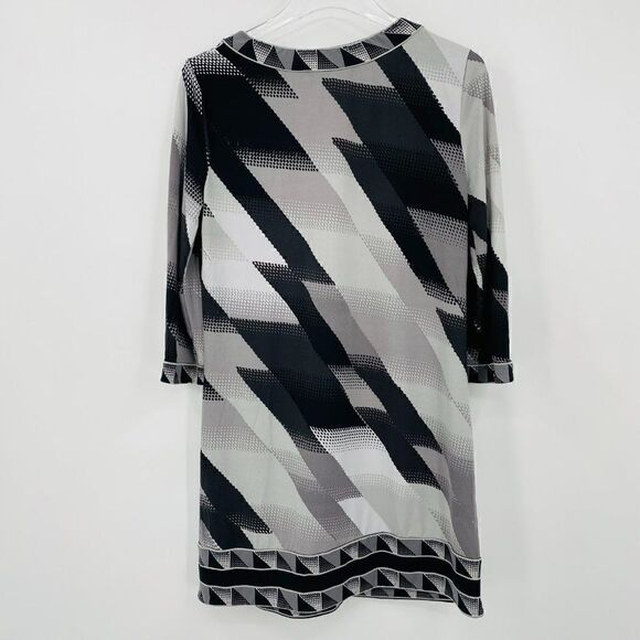 BCBG Maxazria Size Small Black & Gray Abstract Art Deco V Neck Mini Shift Dress - Picture 6 of 6